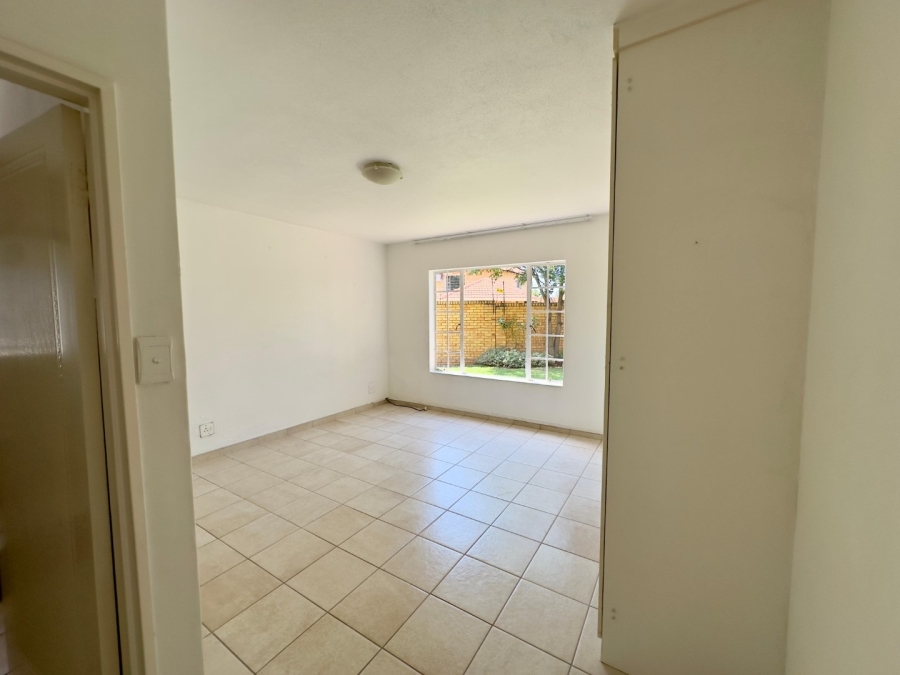 To Let 4 Bedroom Property for Rent in Sinoville Gauteng