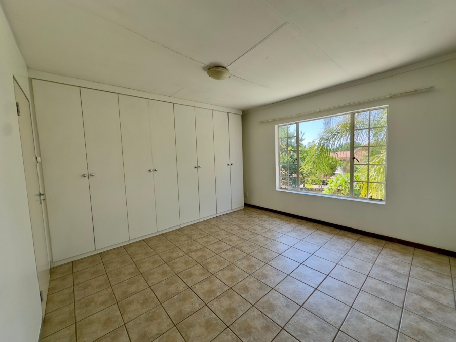 To Let 4 Bedroom Property for Rent in Sinoville Gauteng