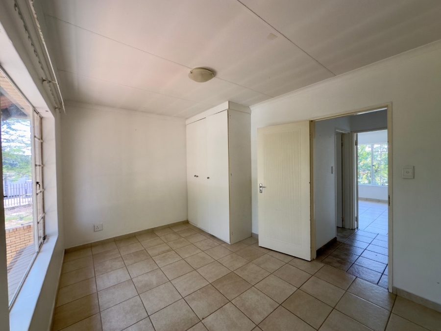 To Let 4 Bedroom Property for Rent in Sinoville Gauteng