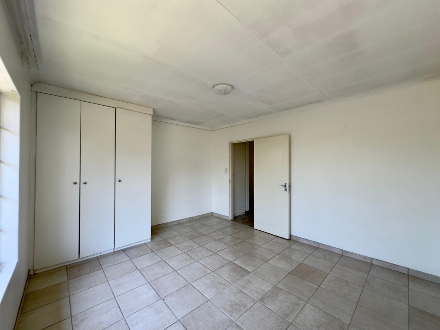 To Let 4 Bedroom Property for Rent in Sinoville Gauteng