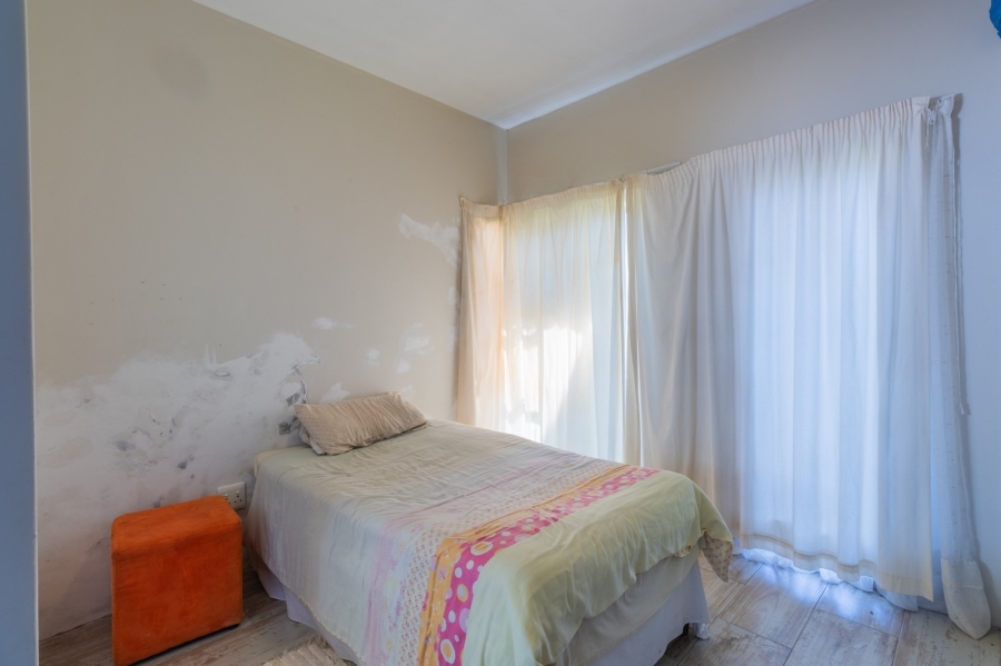 5 Bedroom Property for Sale in Copperleaf Estate Gauteng