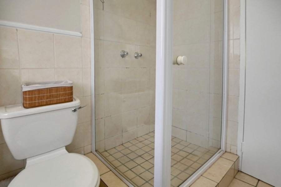 To Let 2 Bedroom Property for Rent in Queenswood Gauteng