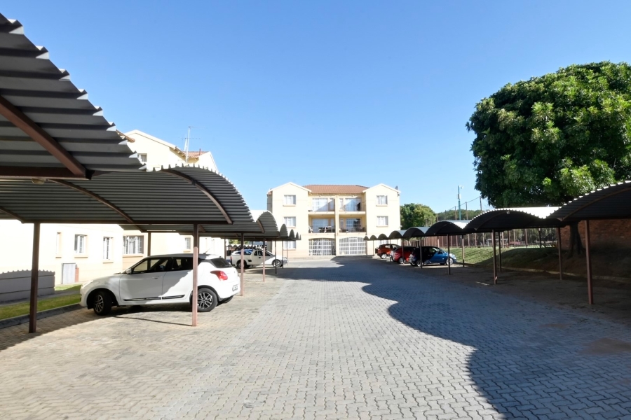 To Let 2 Bedroom Property for Rent in Queenswood Gauteng