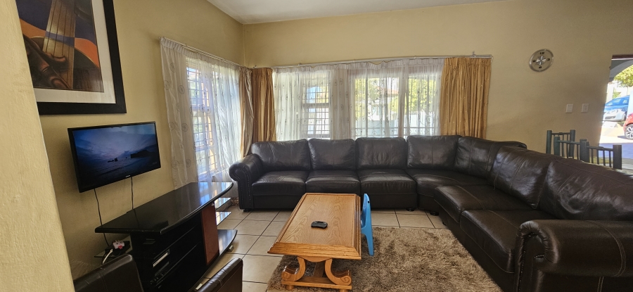 3 Bedroom Property for Sale in South Crest Gauteng
