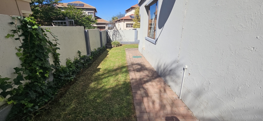 3 Bedroom Property for Sale in South Crest Gauteng