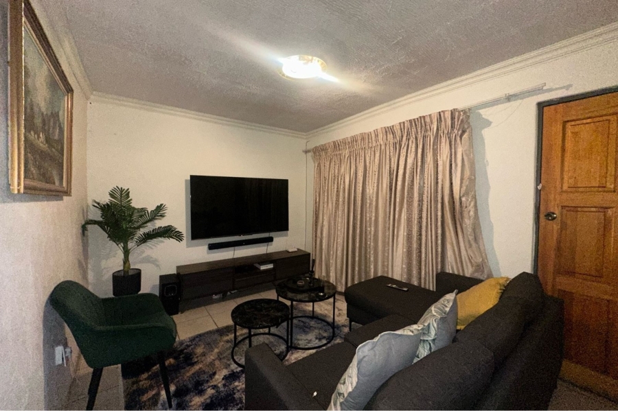 2 Bedroom Property for Sale in Atteridgeville Gauteng