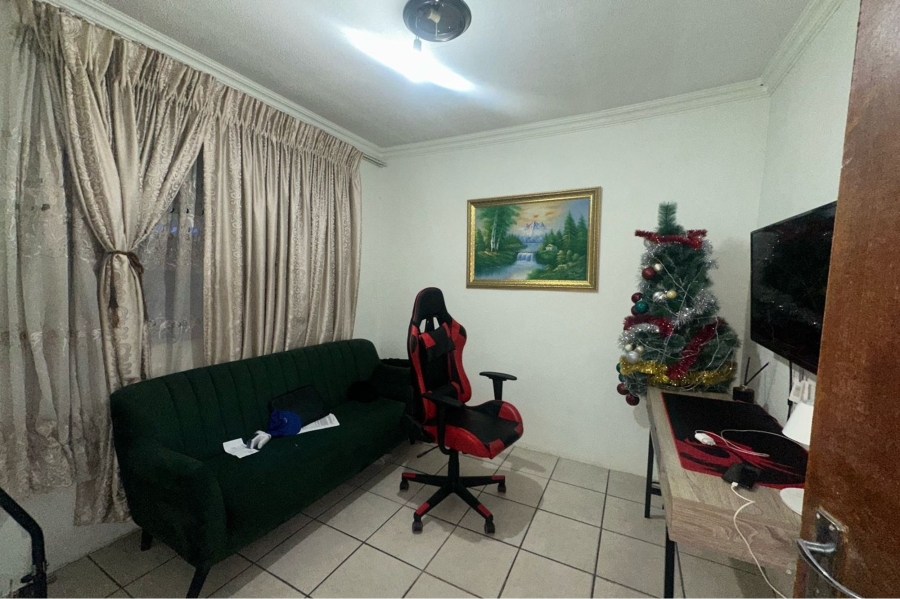 2 Bedroom Property for Sale in Atteridgeville Gauteng