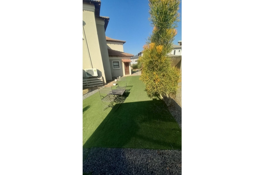 To Let 1 Bedroom Property for Rent in Savannah Country Estate Gauteng
