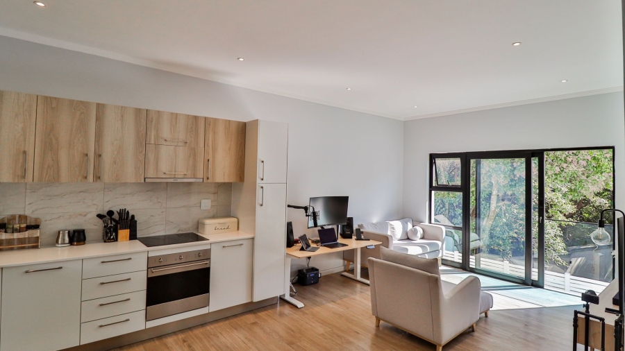 1 Bedroom Property for Sale in Rosebank Gauteng
