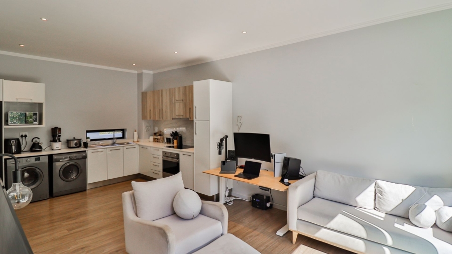 1 Bedroom Property for Sale in Rosebank Gauteng