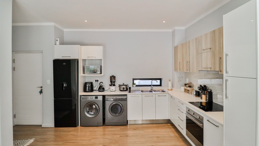 1 Bedroom Property for Sale in Rosebank Gauteng