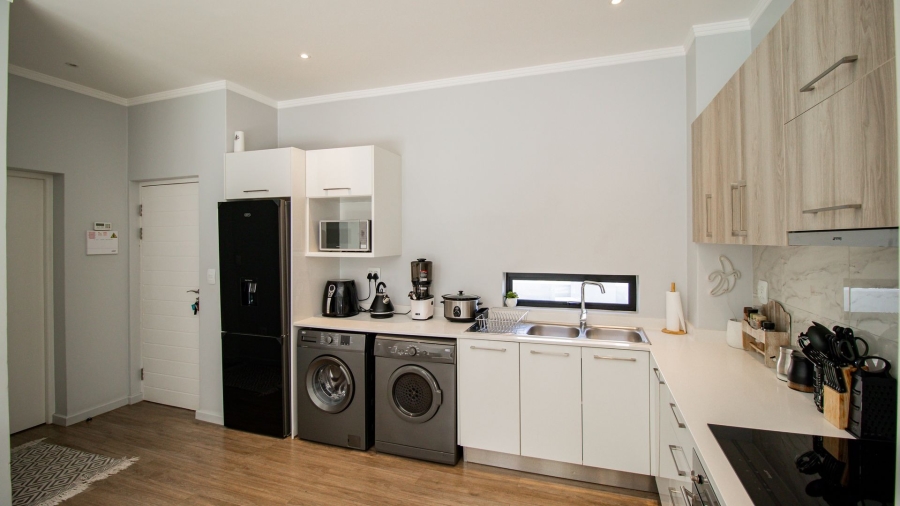 1 Bedroom Property for Sale in Rosebank Gauteng