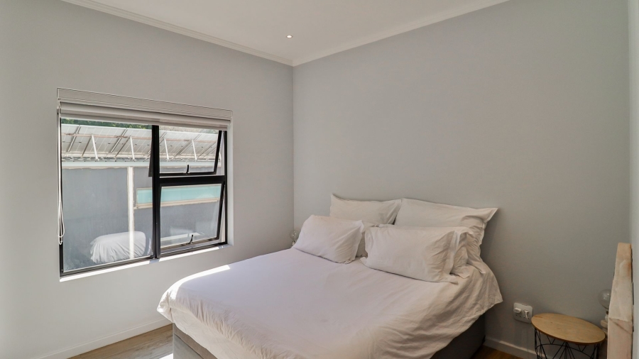 1 Bedroom Property for Sale in Rosebank Gauteng