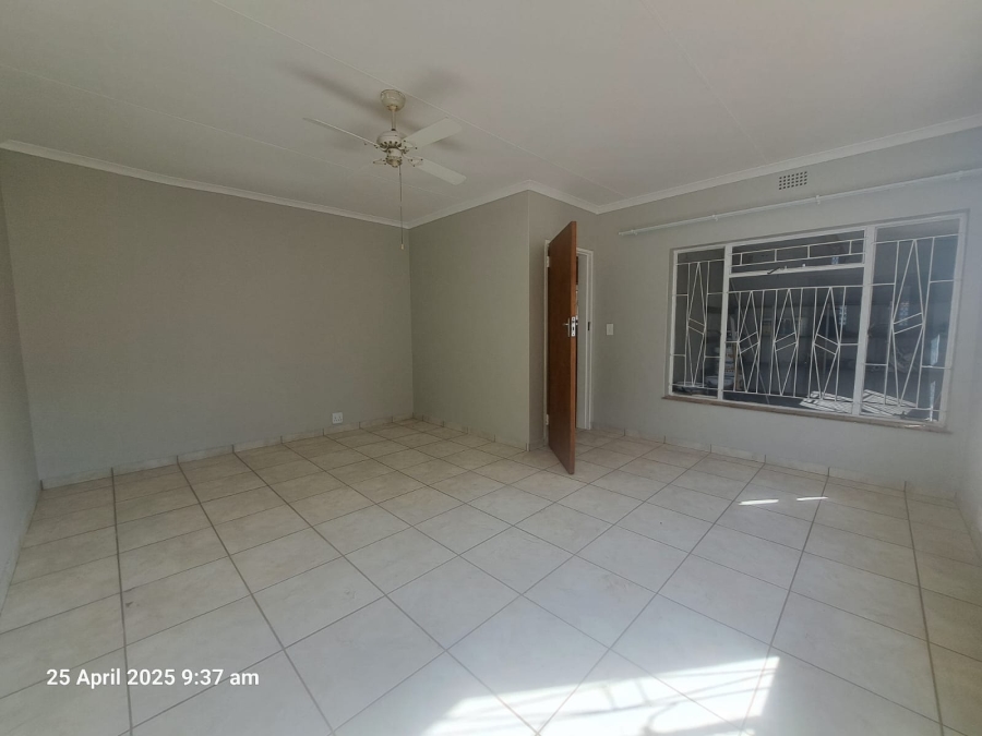 To Let 1 Bedroom Property for Rent in Sinoville Gauteng