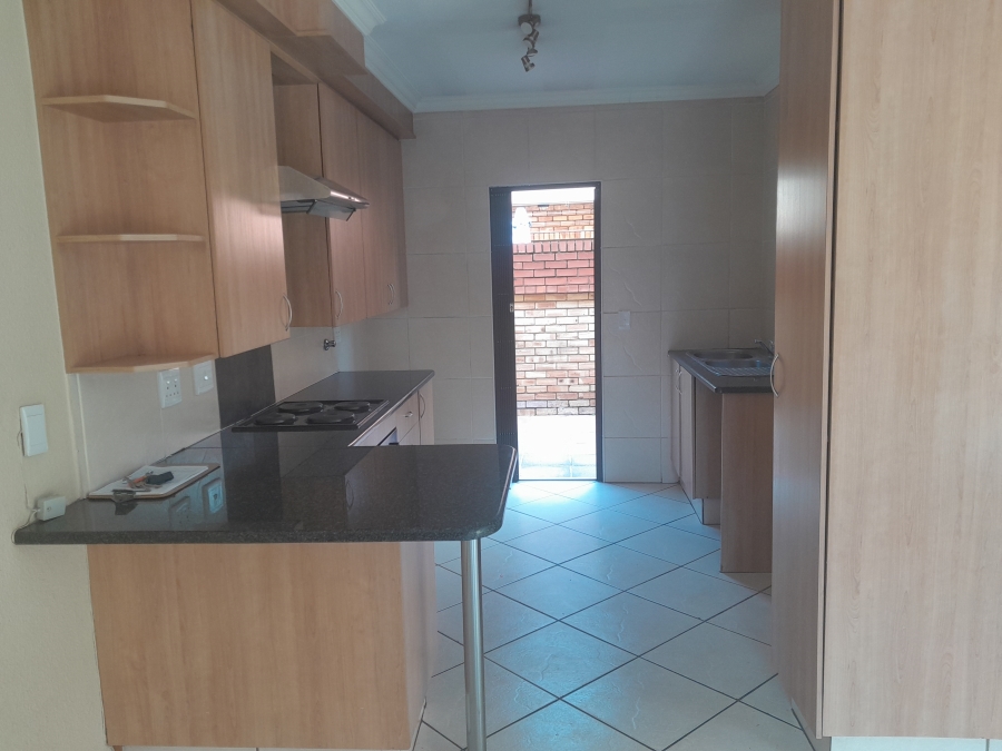 To Let 2 Bedroom Property for Rent in Meyersdal Gauteng