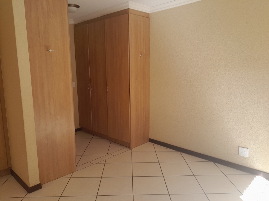 To Let 2 Bedroom Property for Rent in Meyersdal Gauteng