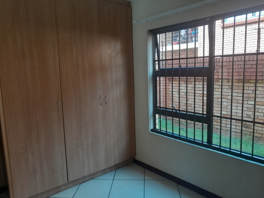 To Let 2 Bedroom Property for Rent in Meyersdal Gauteng