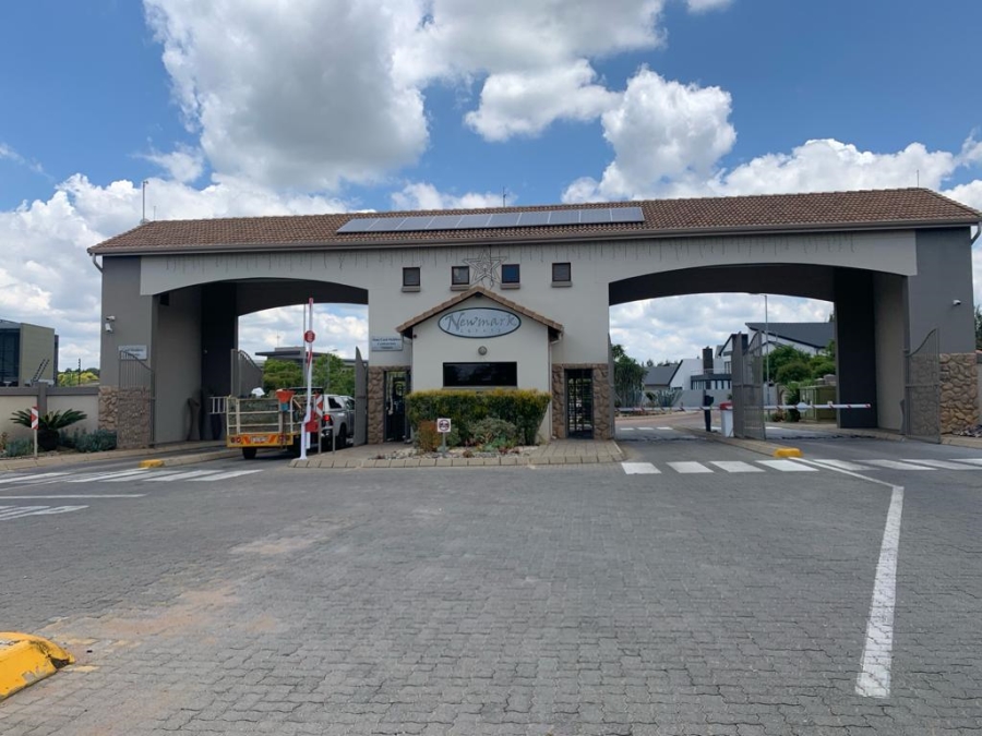 1 Bedroom Property for Sale in Newmark Estate Gauteng