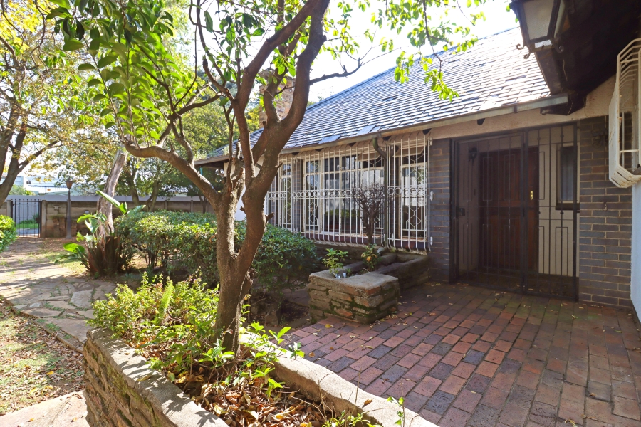 4 Bedroom Property for Sale in Glenhazel Gauteng