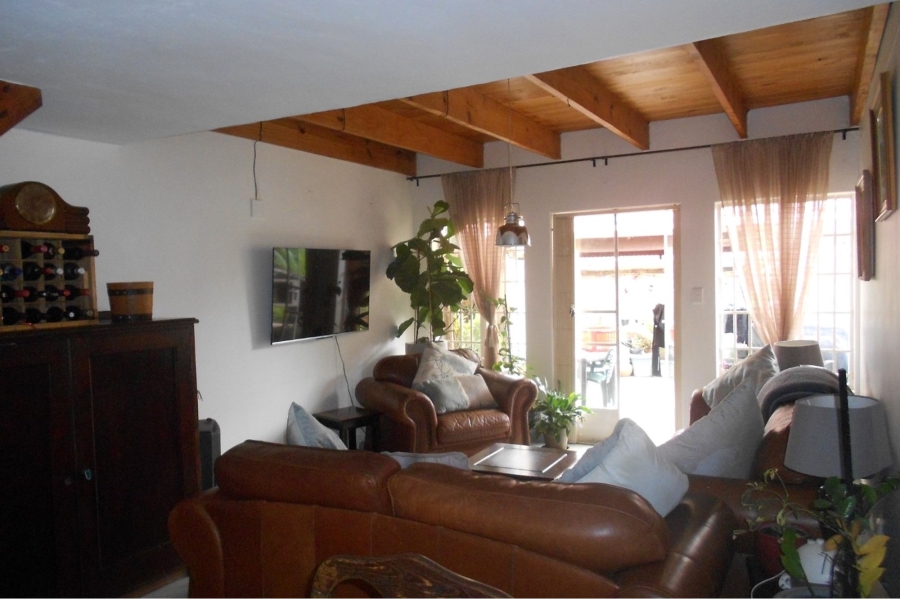To Let 3 Bedroom Property for Rent in Garsfontein Gauteng