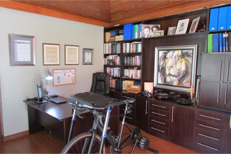 3 Bedroom Property for Sale in Colbyn Gauteng