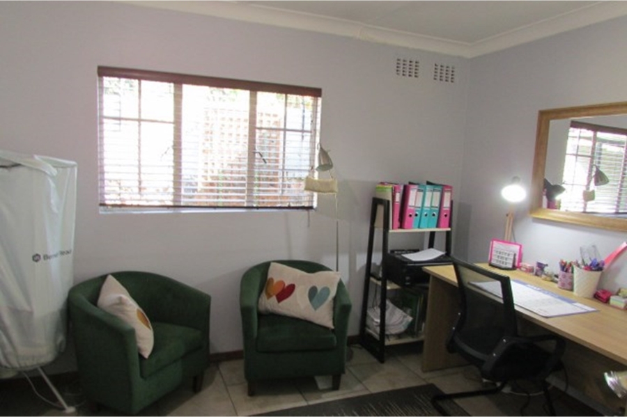 3 Bedroom Property for Sale in Colbyn Gauteng