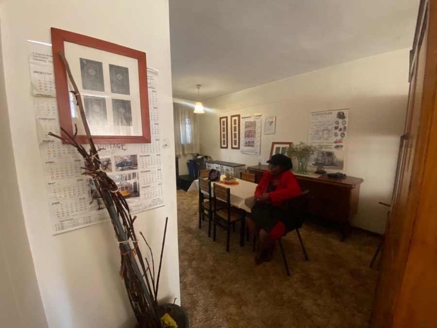 2 Bedroom Property for Sale in Weavind Park Gauteng