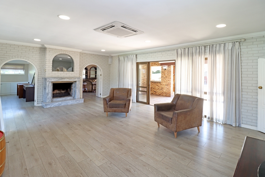 4 Bedroom Property for Sale in Randjesfontein A H Gauteng
