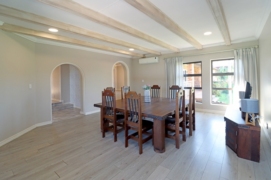 4 Bedroom Property for Sale in Randjesfontein A H Gauteng