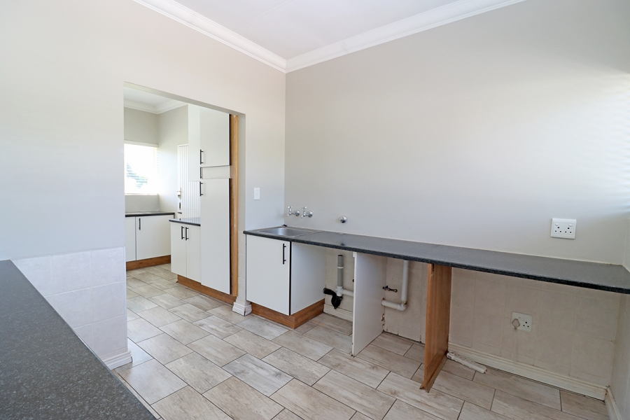 4 Bedroom Property for Sale in Randjesfontein A H Gauteng