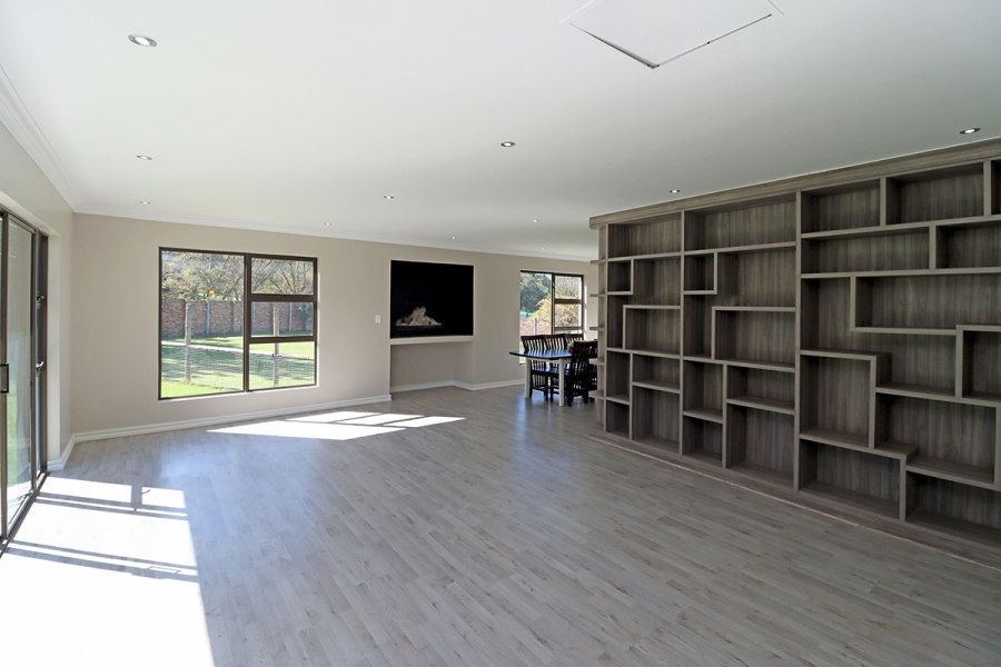 4 Bedroom Property for Sale in Randjesfontein A H Gauteng