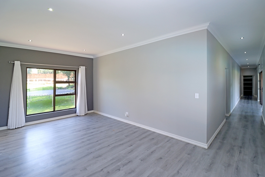 4 Bedroom Property for Sale in Randjesfontein A H Gauteng