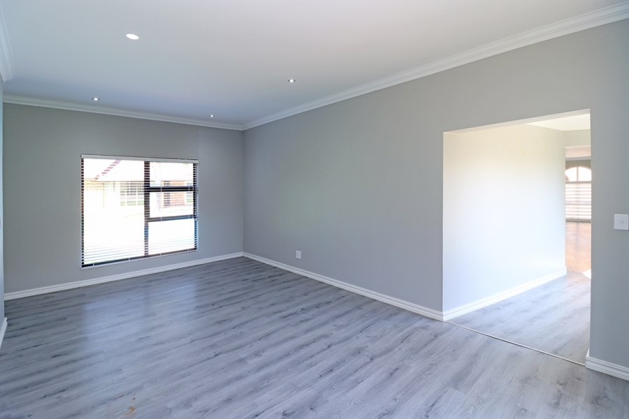 4 Bedroom Property for Sale in Randjesfontein A H Gauteng
