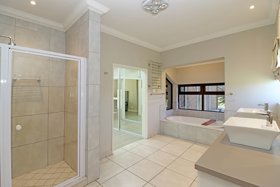 4 Bedroom Property for Sale in Randjesfontein A H Gauteng