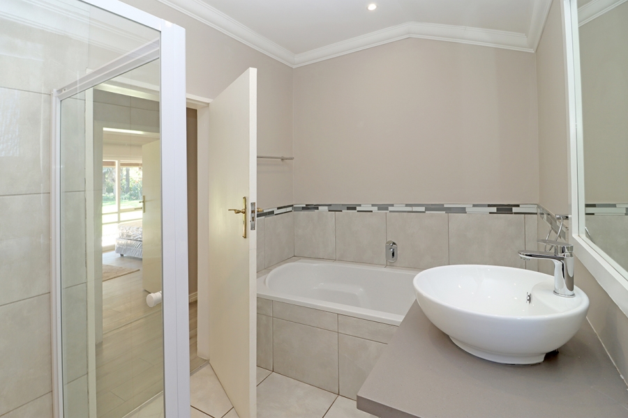 4 Bedroom Property for Sale in Randjesfontein A H Gauteng