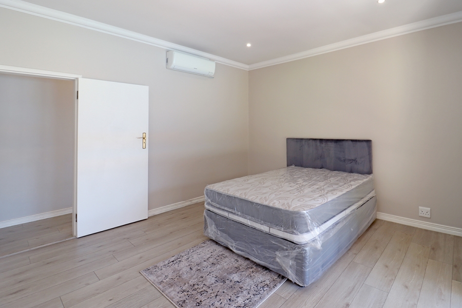 4 Bedroom Property for Sale in Randjesfontein A H Gauteng