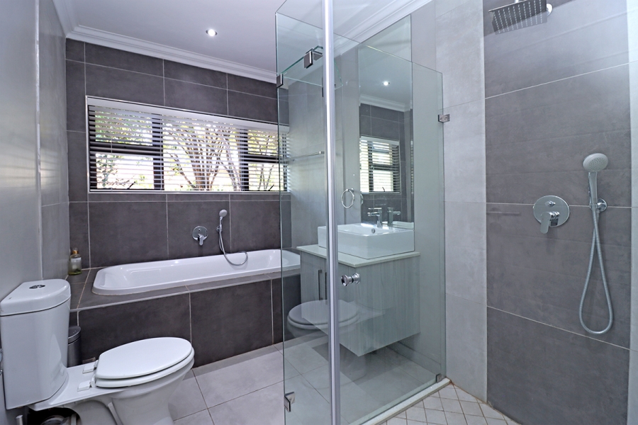 4 Bedroom Property for Sale in Randjesfontein A H Gauteng