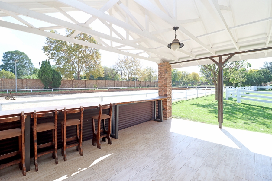 4 Bedroom Property for Sale in Randjesfontein A H Gauteng