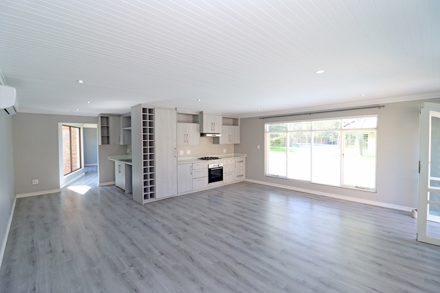 4 Bedroom Property for Sale in Randjesfontein A H Gauteng