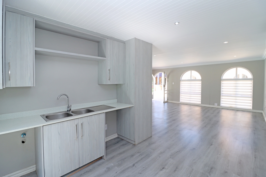 4 Bedroom Property for Sale in Randjesfontein A H Gauteng