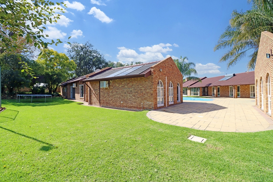 4 Bedroom Property for Sale in Randjesfontein A H Gauteng