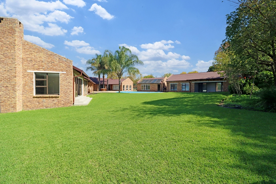 4 Bedroom Property for Sale in Randjesfontein A H Gauteng