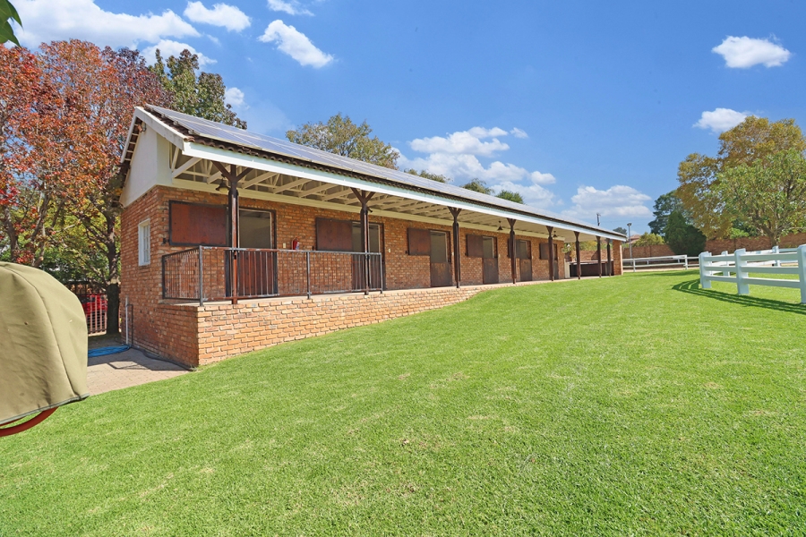 4 Bedroom Property for Sale in Randjesfontein A H Gauteng