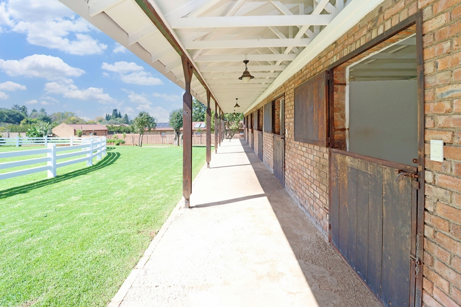 4 Bedroom Property for Sale in Randjesfontein A H Gauteng
