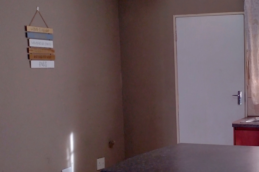 To Let 2 Bedroom Property for Rent in Birchleigh Gauteng