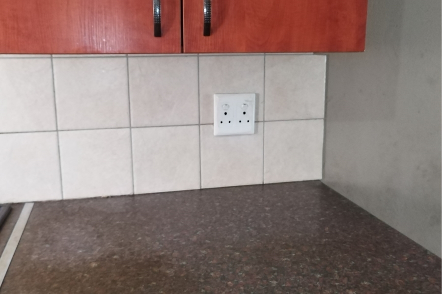 To Let 2 Bedroom Property for Rent in Birchleigh Gauteng