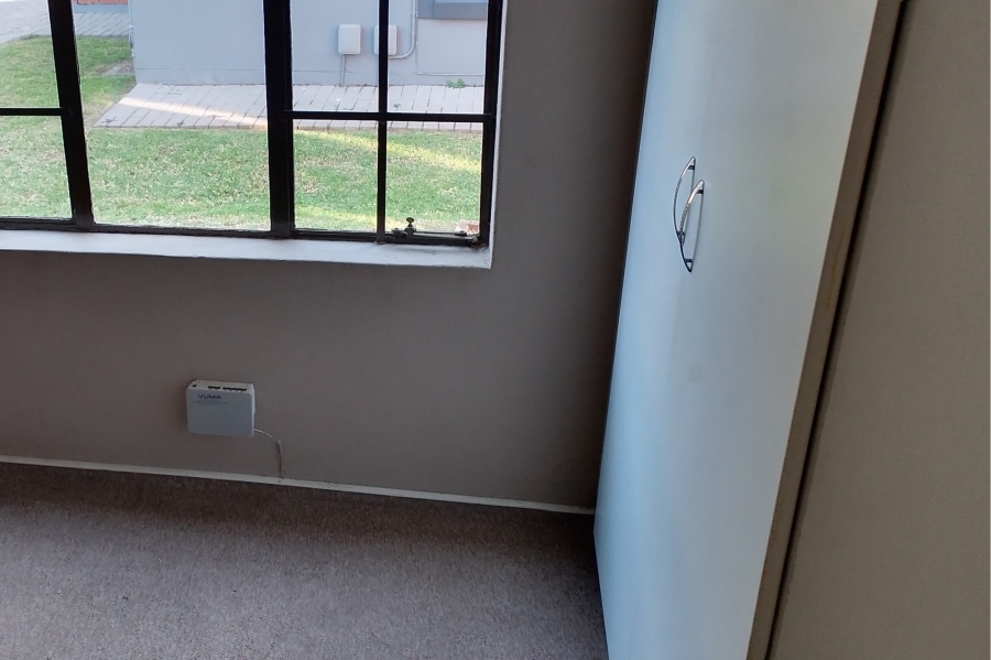 To Let 2 Bedroom Property for Rent in Birchleigh Gauteng