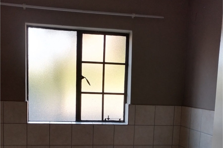 To Let 2 Bedroom Property for Rent in Birchleigh Gauteng