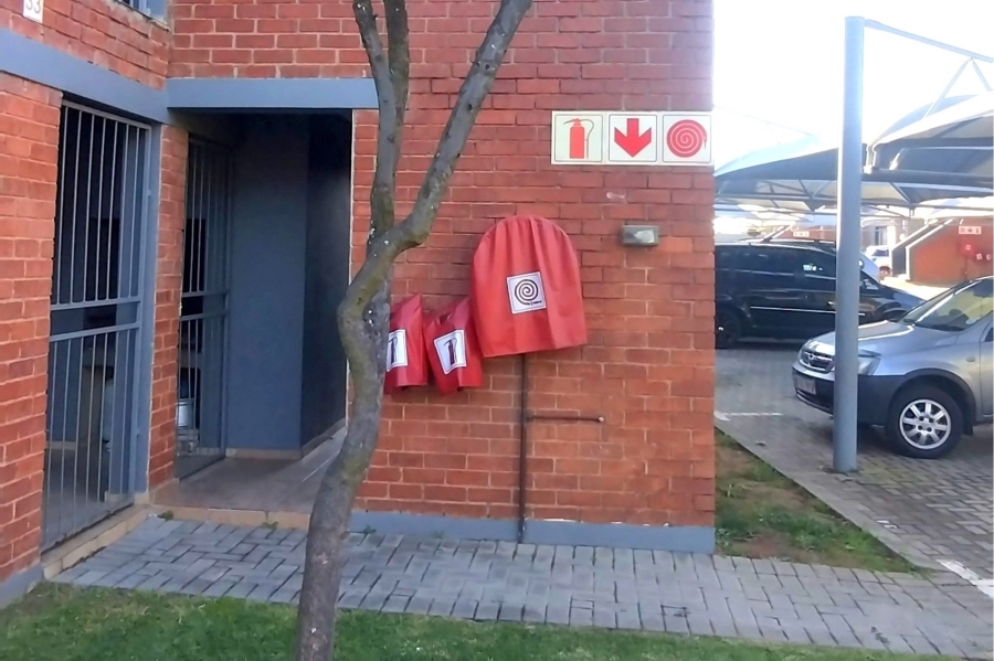 To Let 2 Bedroom Property for Rent in Birchleigh Gauteng