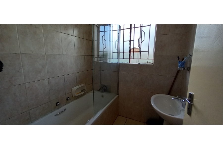 3 Bedroom Property for Sale in Lenasia South Gauteng